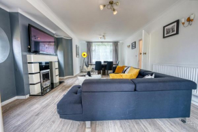 Elegant 5 Bedroom House in Nottingham